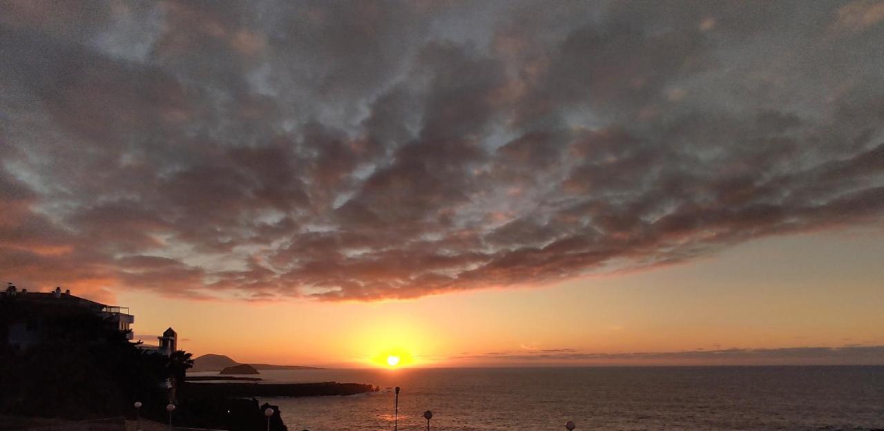 Sunset Ocean View Apartment Icod De Los Vinos Bagian luar foto